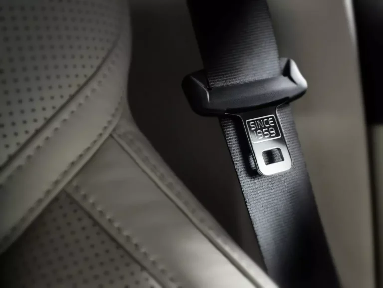volvo-cars-celebra-98-anos-com-legado-de-inovacoes-em-seguranca  