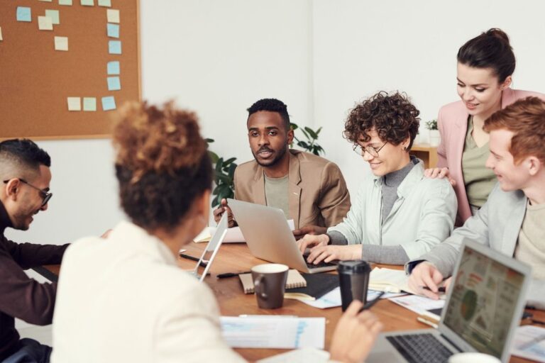curso-gratuito-de-comunicacao:-aprenda-a-falar-com-clareza-e-confianca-|-na-pratica