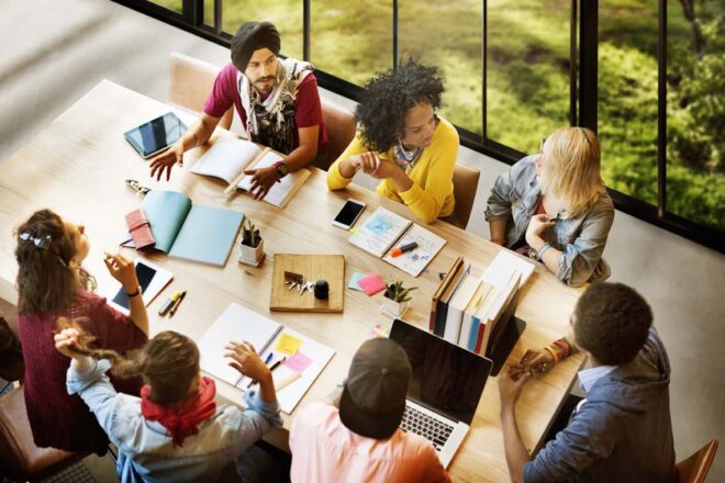 como-organizar-trabalhos-em-grupo-de-forma-eficiente-|-na-pratica