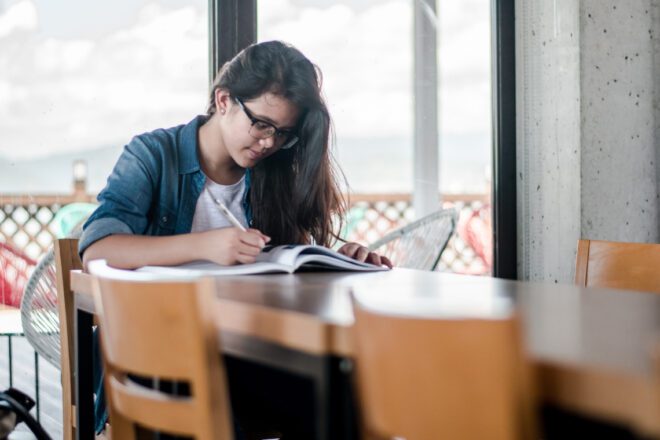 dicas-para-aprender-um-novo-idioma-de-forma-autodidata-|-na-pratica