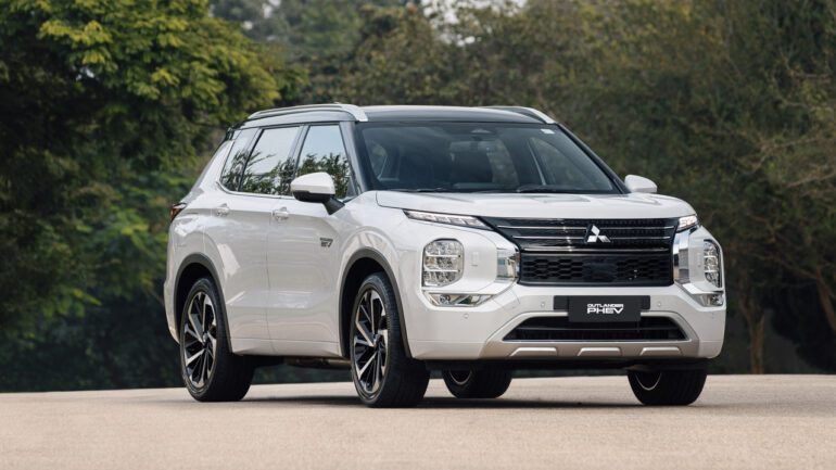 novo-mitsubishi-outlander-phev
