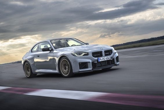 bmw-m2-cs-2025:-de-0-a-100-km/h-em-3,8-segundos