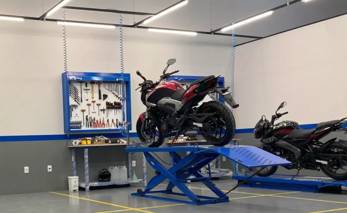 bajaj-inaugura-concessionarias-em-dourados-(ms)-e-natal-(rn)