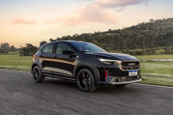 fiat-pulse-abarth-2026:-ganha-teto-solar-e-mantem-185-cv