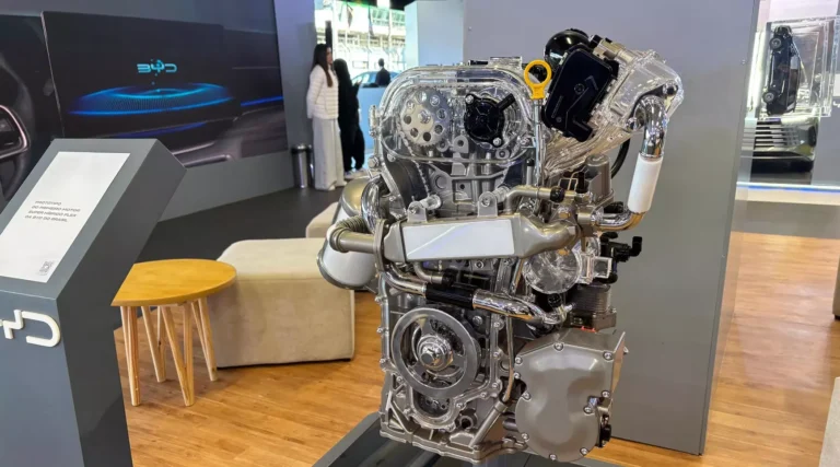 sem-alardes,-byd-mostra-prototipo-de-motor-hibrido-flex