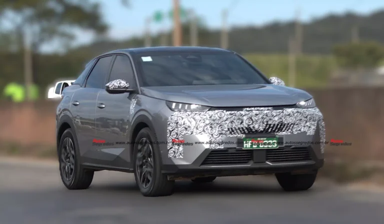 flagra:-novo-peugeot-e-3008-e-testado-no-brasil,-mas-chegada-e-incerta