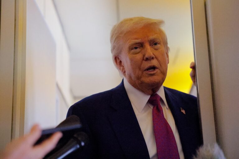 trump-diz-que-respondera-em-“niveis-nunca-antes-vistos”-se-ira-atacar-os-eua