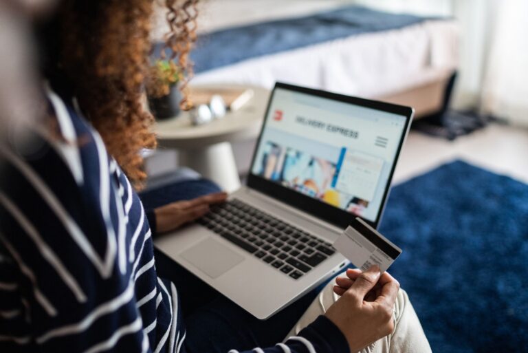 como-vender-online-com-link-de-pagamento-e-organizar-as-financas-do-seu-negocio?