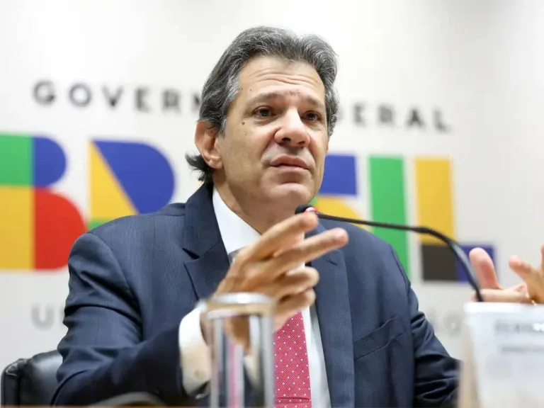 haddad-diz-nao-entender-recuo-do-congresso-sobre-iof-e-cobra-resposta-de-hugo-motta