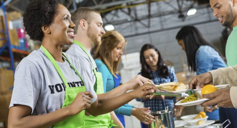 trabalho-voluntario-vale-como-experiencia-profissional?-veja-como-incluir-no-curriculo