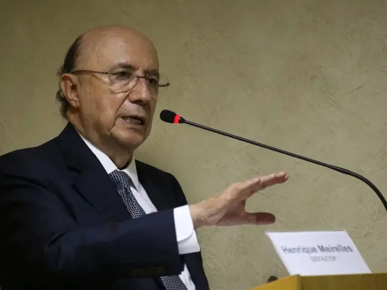 investigacao-dos-eua-sobre-pix-revela-incomodo-com-avanco-brasileiro,-diz-meirelles