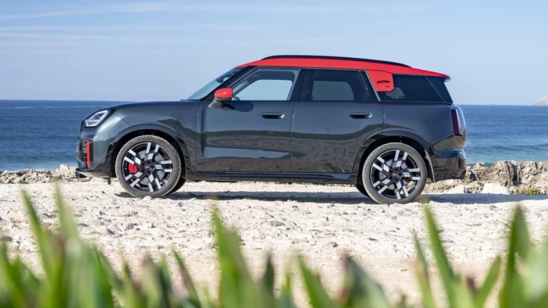 novo-mini-jcw-countryman-all4-exclusive