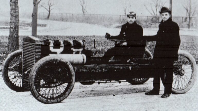 como-henry-ford-realizou-o-seu-sonho-com-duas-corridas-historicas