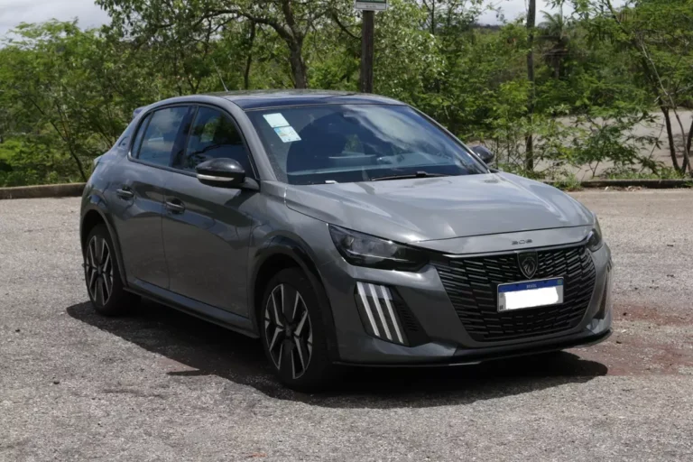 ofertas-peugeot:-208-gt-turbo-esta-com-desconto-de-r$-9-mil
