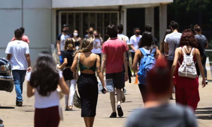 candidatos-da-fuvest-agora-podem-escolher-local-de-prova-–-mas-precisam-ser-rapidos