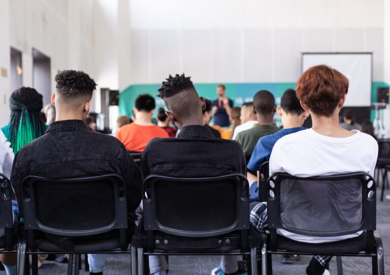 inscricoes-abertas-para-curso-gratuito-de-redacao-e-cidadania-na-usp