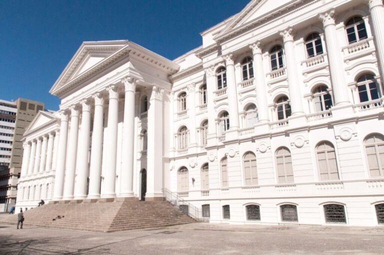 qual-e-a-universidade-mais-antiga-do-brasil?