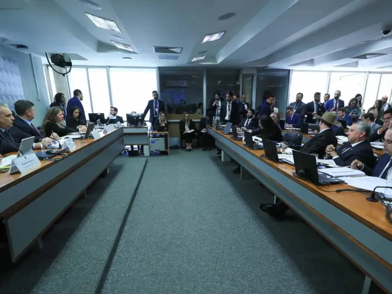 cpi-do-inss-aprova-requerimentos-que-miram-sindicato-de-irmao-de-lula