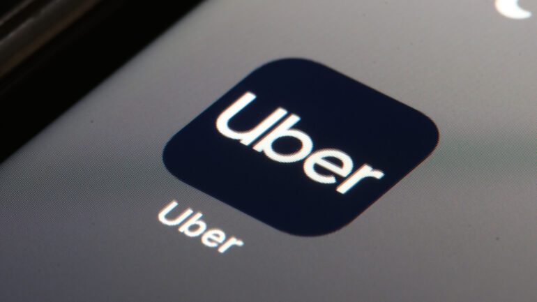 uber-anuncia-que-vai-oferecer-viagens-de-helicoptero