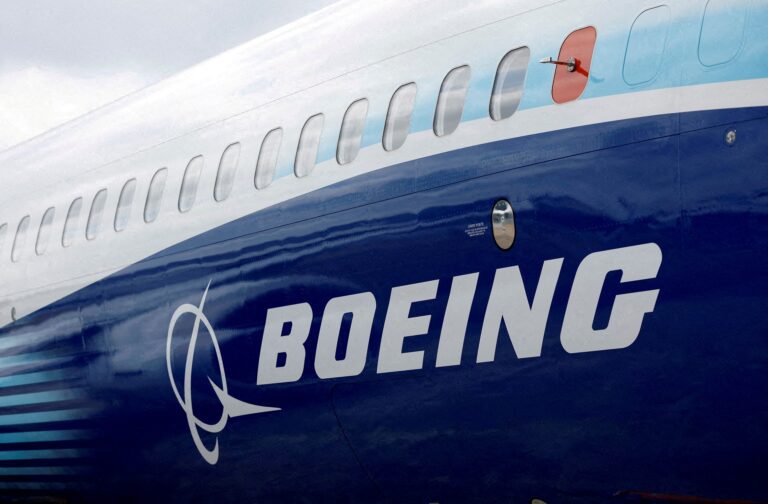 boeing-e-alvo-de-multa-de-us$-3,1-mi-nos-eua-por-violacao-em-porta