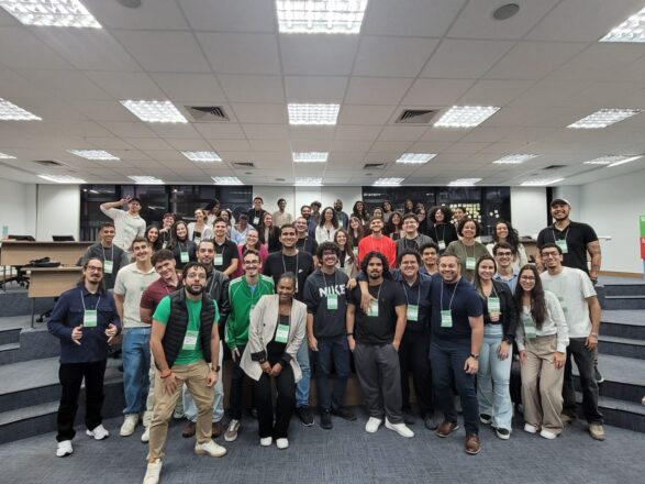 carreira-de-excelencia-reune-500-participantes-pelo-brasil-com-preparacao-pratica-para-o-mercado