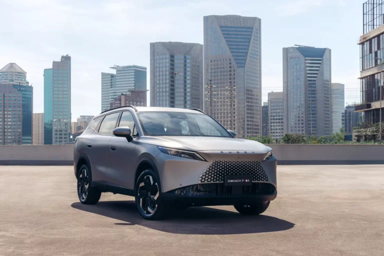 omoda-lanca-suvs-hibridos-5-e-7-no-brasil-com-pre-venda-exclusiva