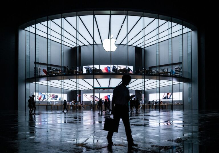 contrariando-trump,-ceo-da-apple-promete-novos-investimentos-na-china