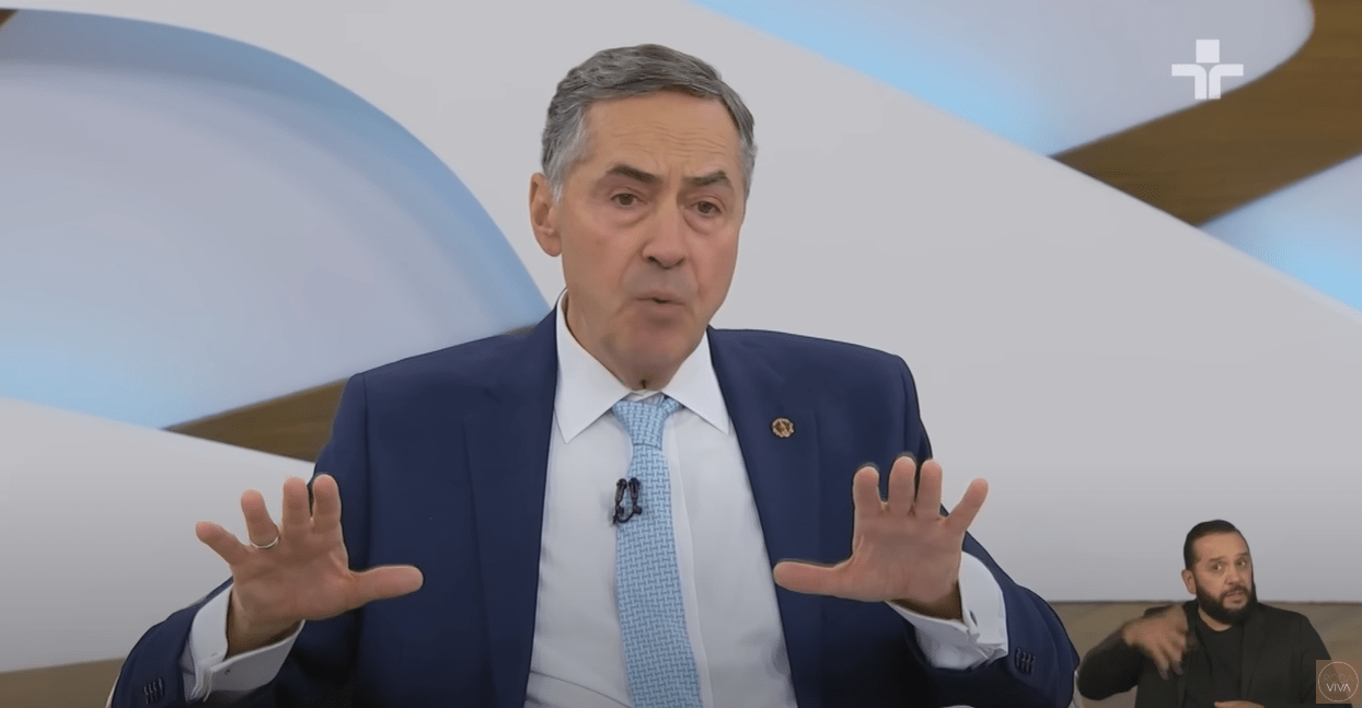 barroso-passa-mal-no-stf-e-e-levado-para-fazer-exames-em-hospital