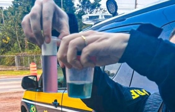 depois-do-metanol,-agora-prf-apreende-arla-32-contaminado-no-amazonas