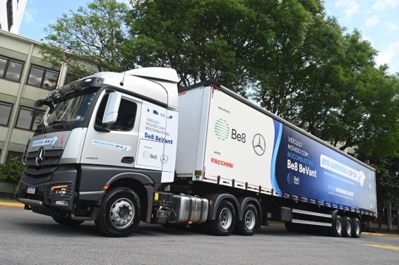 mercedes-testa-biodiesel-b100-por-4.000-km-e-resultados-sao-promissores
