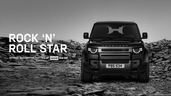 land-rover-defender-e-o-carro-oficial-do-transporte-do-oasis-no-brasil